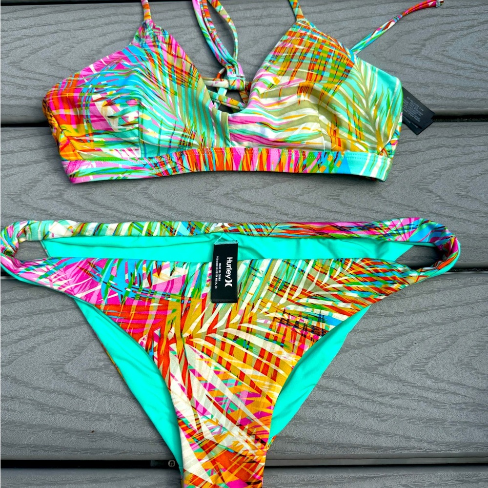 Hurley 2 piece bikini set size M